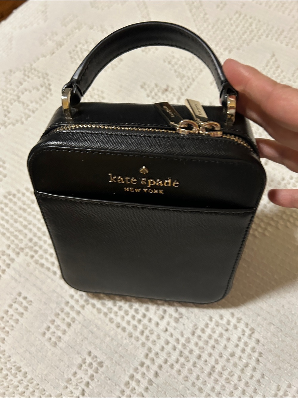NWOT Kate Spade Black Leather Daisy Vanity Crossbody bag